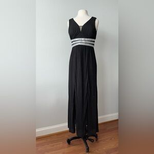 Formal dress 8 black silver sparkle sleeveless long slits lined R&M Richards